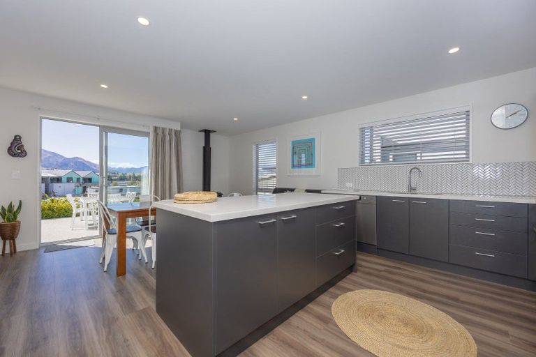 Photo of property in 13 Rocklands Court, Wanaka, 9305