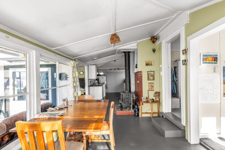 Photo of property in 18 Shelswell Street, Westport, 7825
