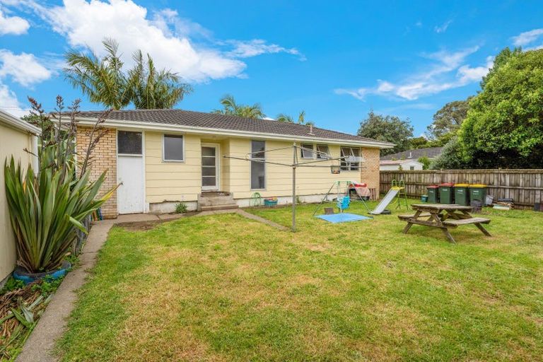 Photo of property in 91 Arimu Road, Papakura, 2110