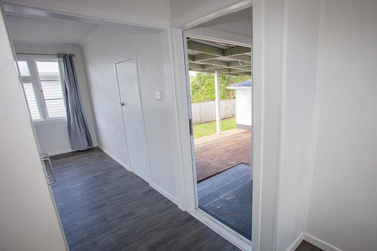 Photo of property in 3a Grey Street, Waitara, 4320