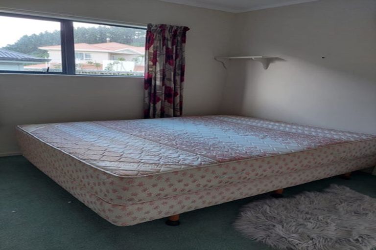 Photo of property in 21 Chastudon Place, Tawa, Wellington, 5028