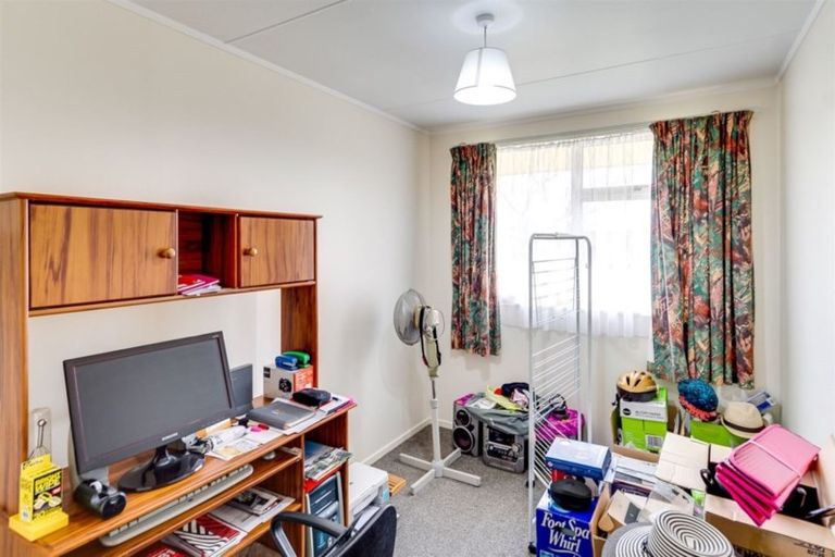 Photo of property in 9 Currie Street, Greenmeadows, Napier, 4112