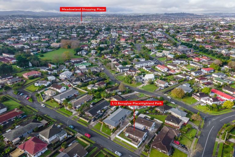 Photo of property in 1/3 Benygloe Place, Highland Park, Auckland, 2010