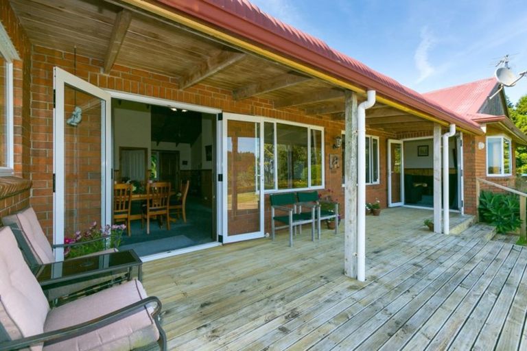 Photo of property in 636 Mangorei Road, Mangorei, New Plymouth, 4371
