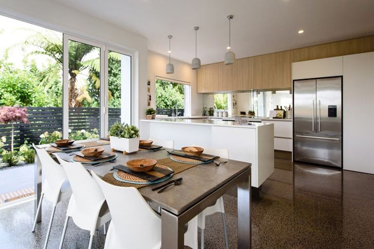 Photo of property in 21 Mahi Road, Helensville, 0800