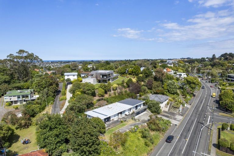 Photo of property in 73 Great North Road, Saint Johns Hill, Whanganui, 4501