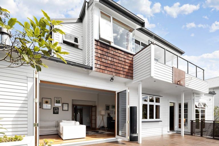 Photo of property in 51 Thompson Street, Mount Cook, Wellington, 6011