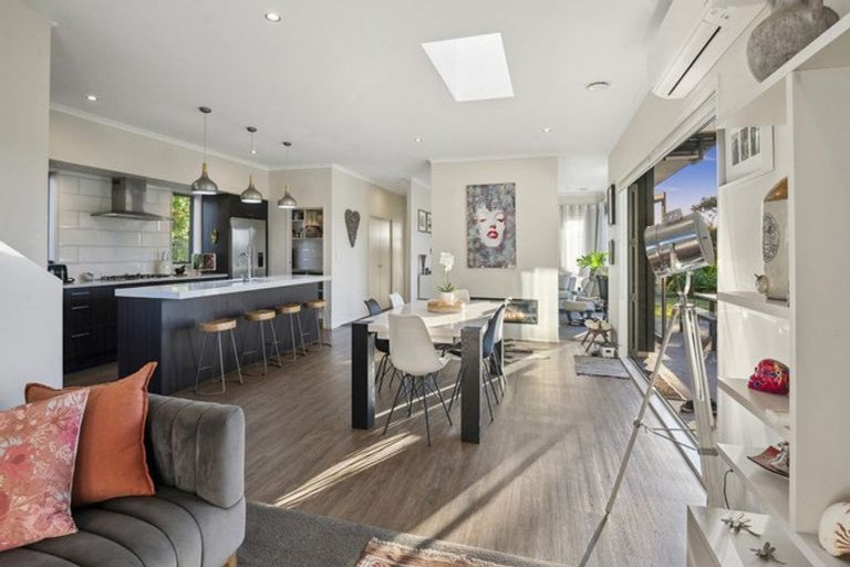 Photo of property in 1154a East Coast Road, Redvale, Auckland, 0794