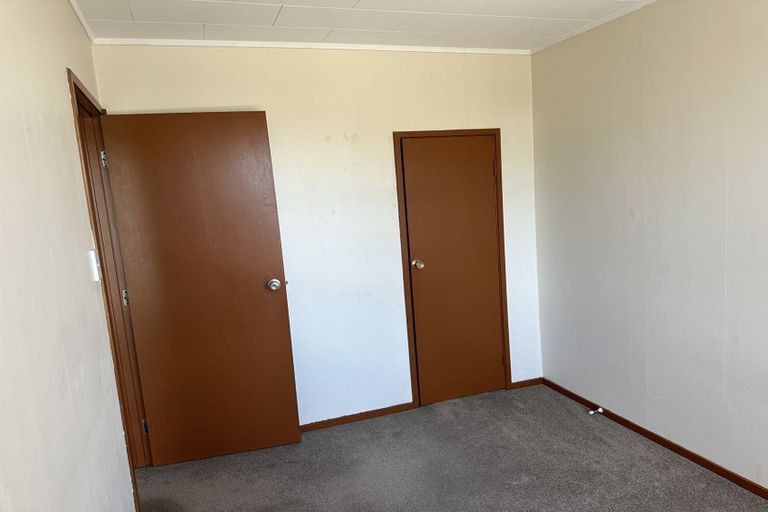 Photo of property in 1/16 Almay Place, Clover Park, Auckland, 2019
