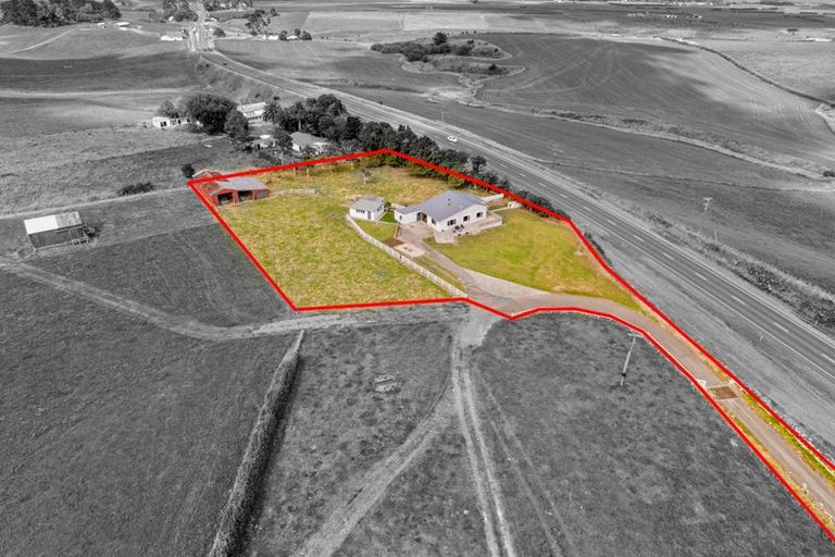 Photo of property in 370 Boylan Road, Te Roti, Hawera, 4673