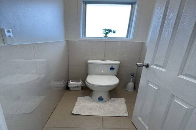 Photo of property in 1/105 Manuka Road, Bayview, Auckland, 0629