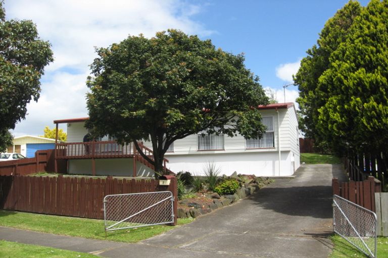 Photo of property in 7 Aden Place, Clendon Park, Auckland, 2103