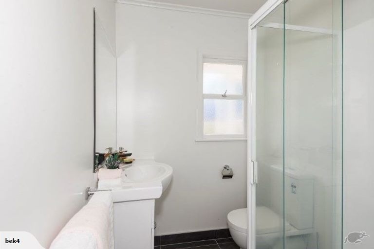 Photo of property in 6/35 Shakespeare Road, Milford, Auckland, 0620