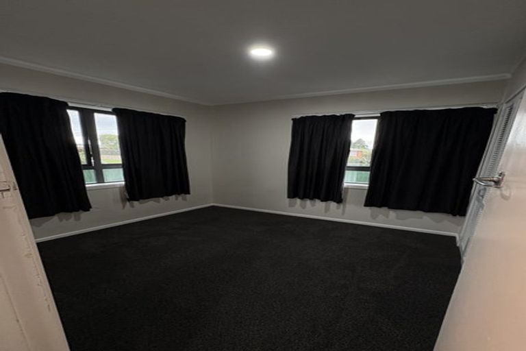 Photo of property in 19 Blake Road, Mangere East, Auckland, 2024
