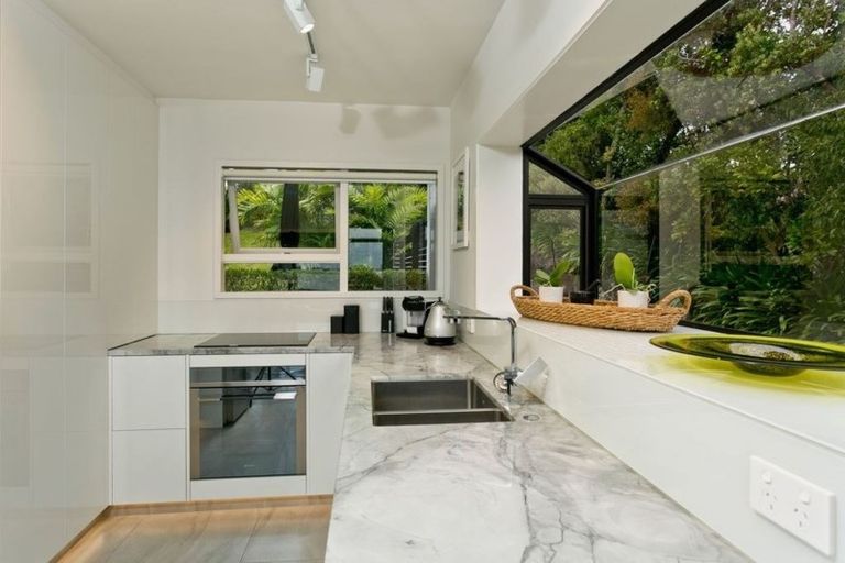 Photo of property in 1/30 Walter Street, Hauraki, Auckland, 0622