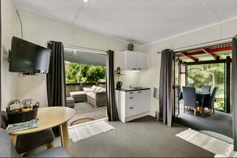 Photo of property in 390 Driving Creek Road, Coromandel, 3506