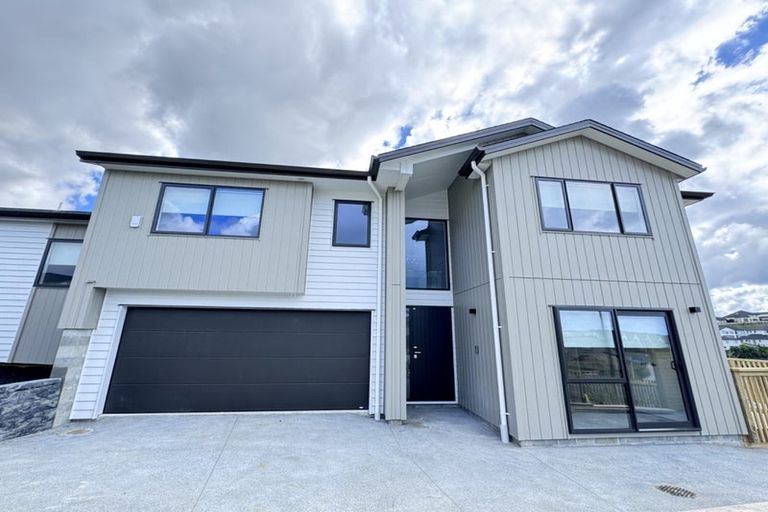 Photo of property in 153 Kowhai Road, Orewa, 0931