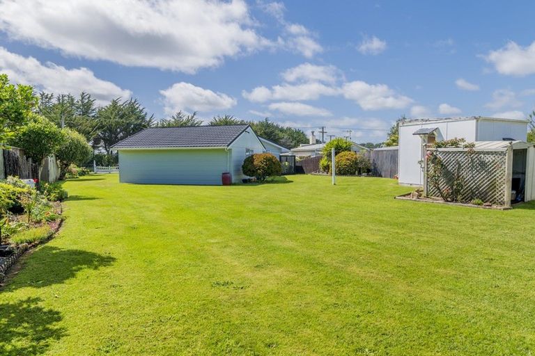 Photo of property in 36 Signal Street, Foxton Beach, Foxton, 4815