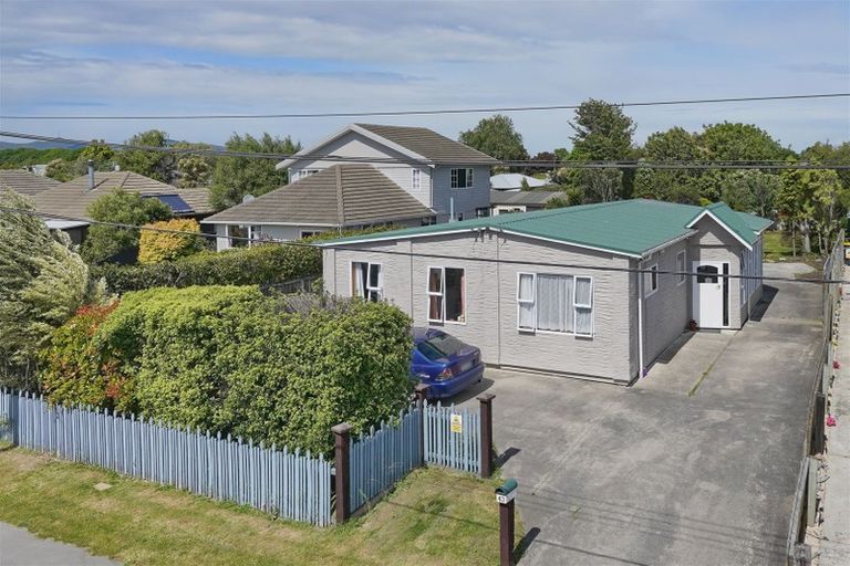 Photo of property in 43 Glenfield Crescent, Mairehau, Christchurch, 8052