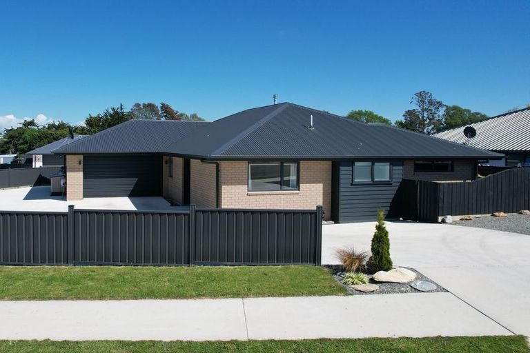 Photo of property in 27 Clydesdale Drive, Holmes Hill, Oamaru, 9401