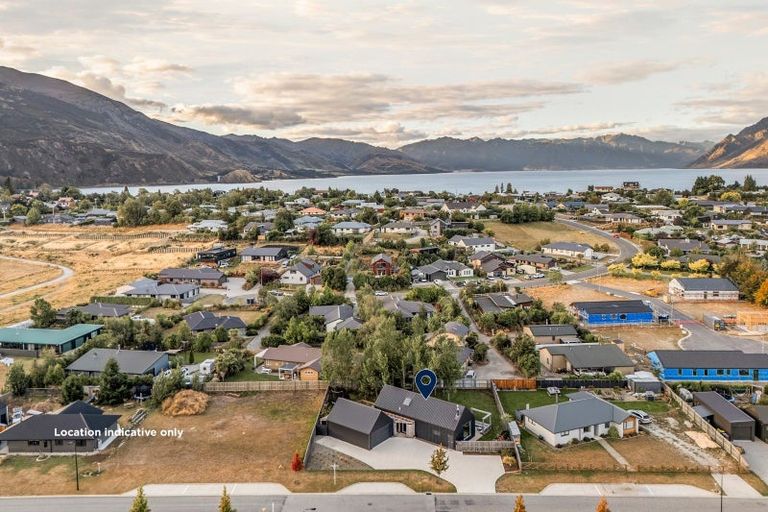 Photo of property in 19 Grandview Road, Lake Hawea, 9382