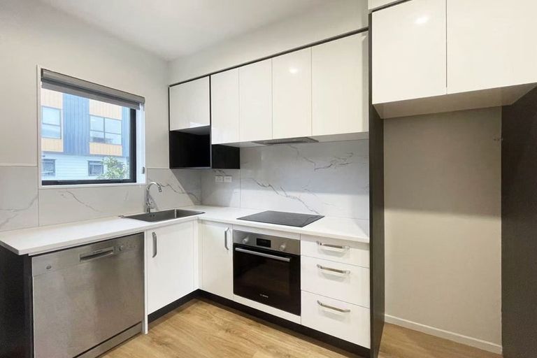 Photo of property in 17c Sturdee Road, Manurewa, Auckland, 2102