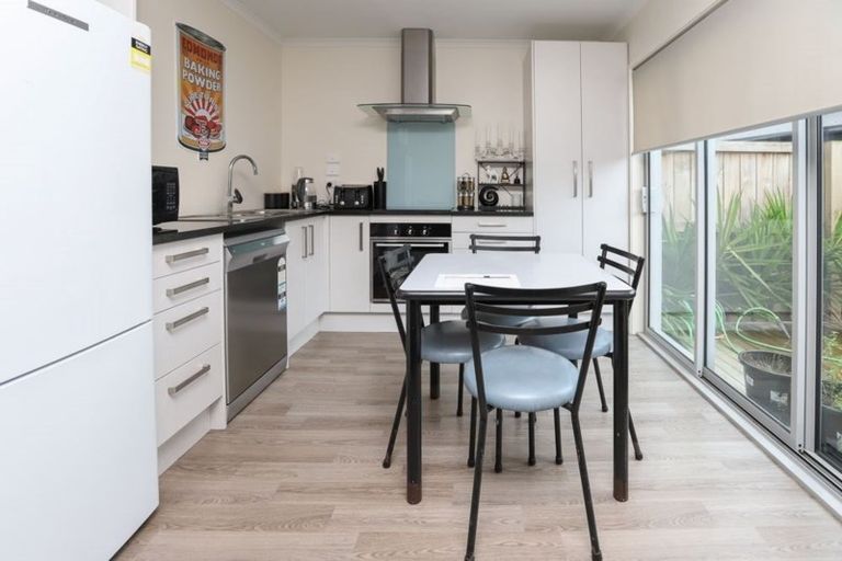 Photo of property in 3/215 Massey Street, Frankton, Hamilton, 3204