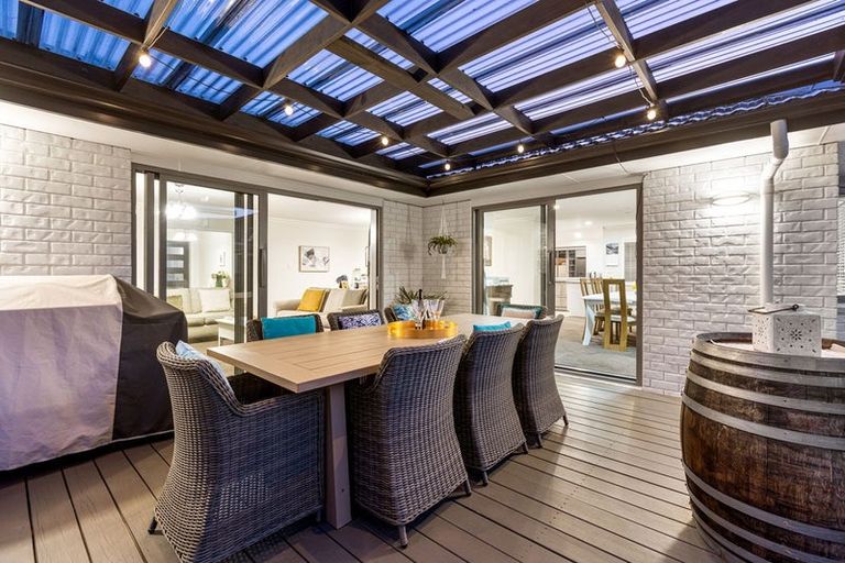 Photo of property in 10g Tupare Place, Highlands Park, New Plymouth, 4312