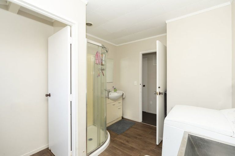 Photo of property in 25b Ross Crescent, Fairfield, Hamilton, 3214