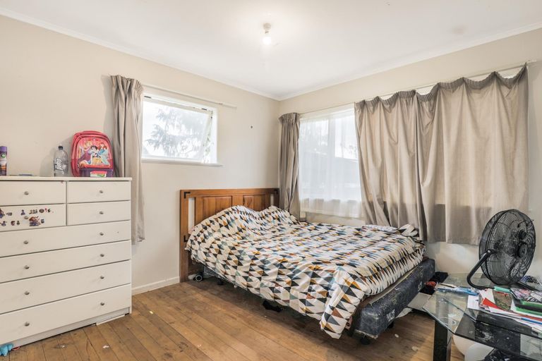 Photo of property in 13 Hyde Street, Manurewa East, Auckland, 2102