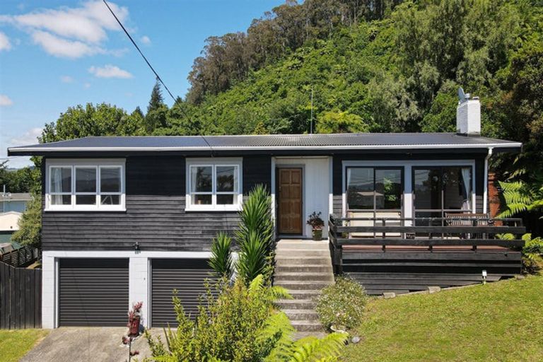 Photo of property in 6 Hawk Place, Selwyn Heights, Rotorua, 3015
