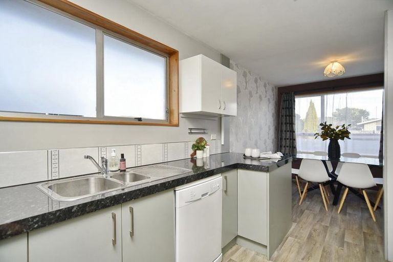 Photo of property in 25 Bayswater Crescent, Bromley, Christchurch, 8062