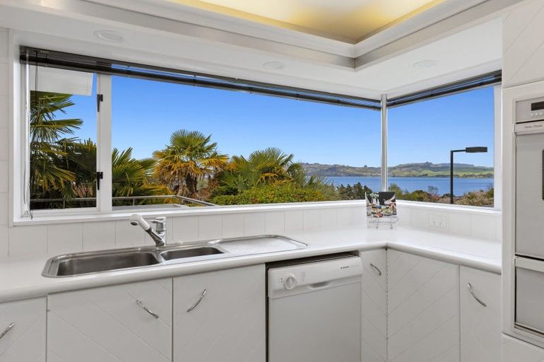 Photo of property in 13 Boundary Road, Waipahihi, Taupo, 3330