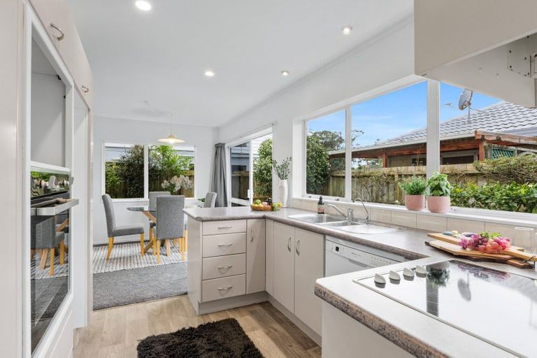 Photo of property in 2/448 Hibiscus Coast Highway, Orewa, 0931