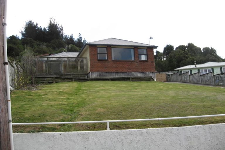 Photo of property in 34 Stanley Street, Wainuiomata, Lower Hutt, 5014
