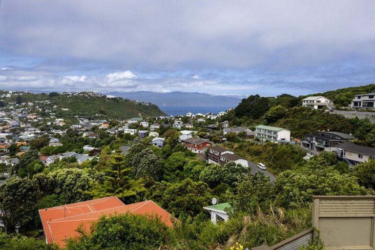 Photo of property in 11 Dart Crescent, Island Bay, Wellington, 6023