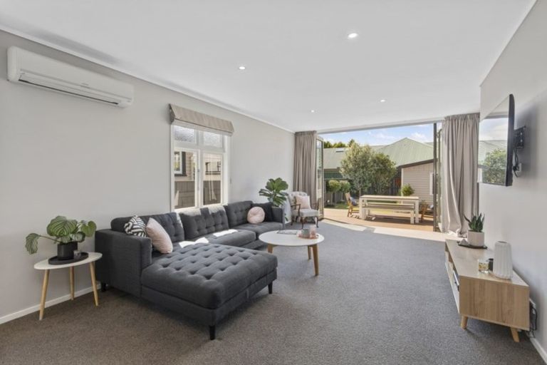 Photo of property in 21 Pilmuir Street, Hutt Central, Lower Hutt, 5010