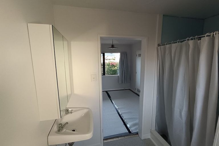 Photo of property in 3/990 High Street, Avalon, Lower Hutt, 5011