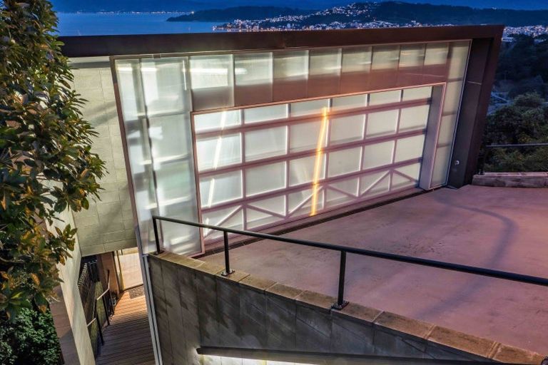 Photo of property in 64a Orangi Kaupapa Road, Northland, Wellington, 6012