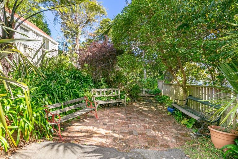 Photo of property in 39 Glenbervie Terrace, Thorndon, Wellington, 6011