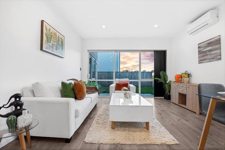 Photo of property in 20 Herekino Street, Westgate, Auckland, 0814