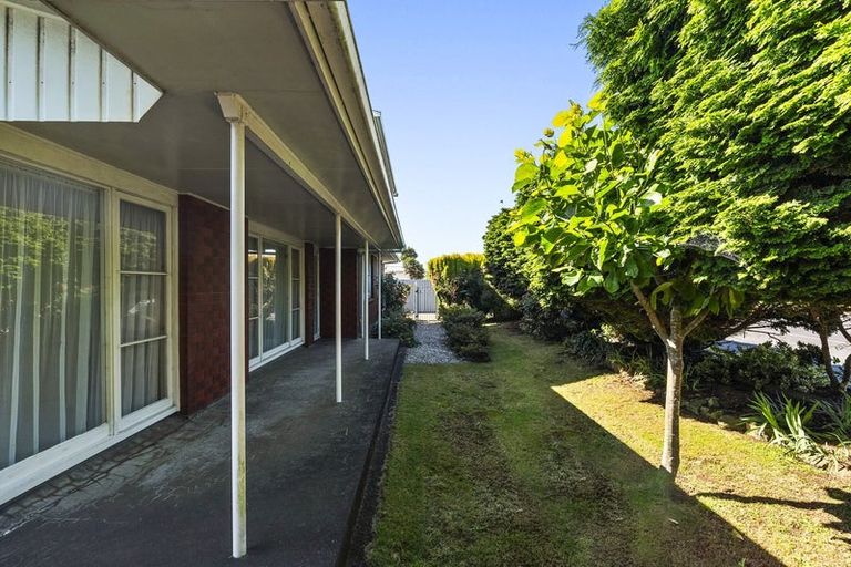 Photo of property in 178 Glover Road, Hawera, 4610