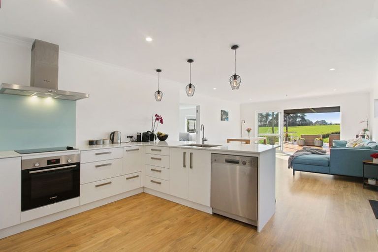 Photo of property in 6b Goble Road, Clarks Beach, Pukekohe, 2679