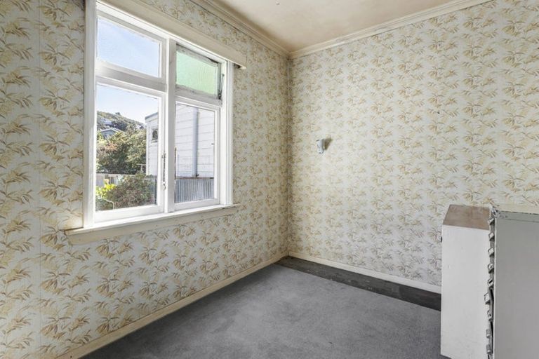 Photo of property in 32 The Parade, Island Bay, Wellington, 6023