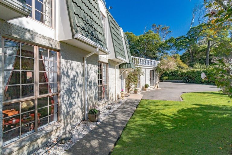 Photo of property in 27 Great North Road, Saint Johns Hill, Whanganui, 4501