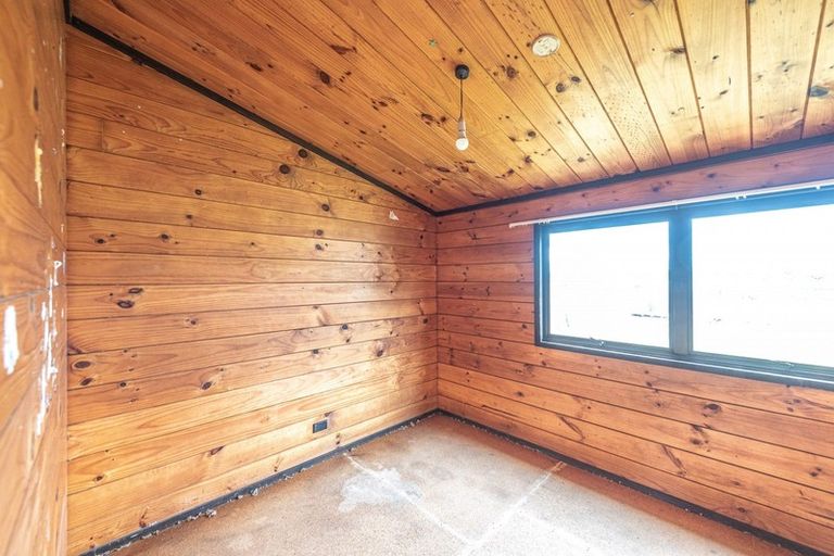 Photo of property in 15 Aranui Avenue, Castlecliff, Whanganui, 4501