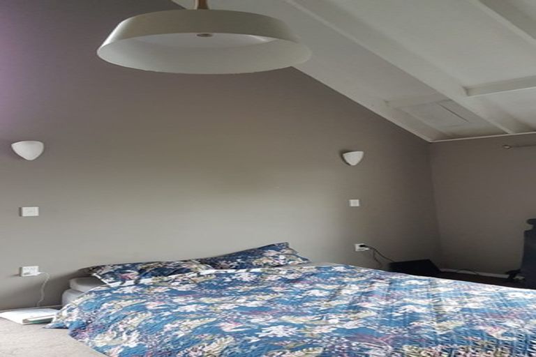 Photo of property in 21 Ferry Parade, Herald Island, Auckland, 0618