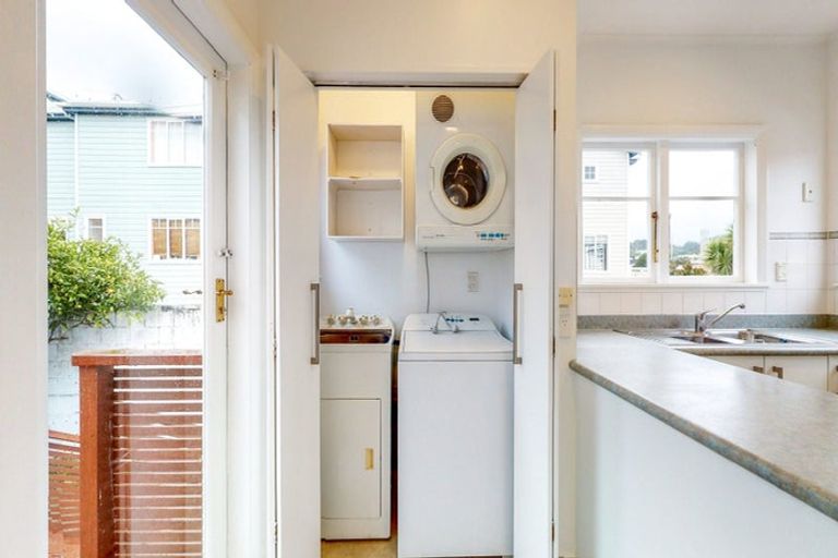 Photo of property in 12 Colombo Street, Newtown, Wellington, 6021