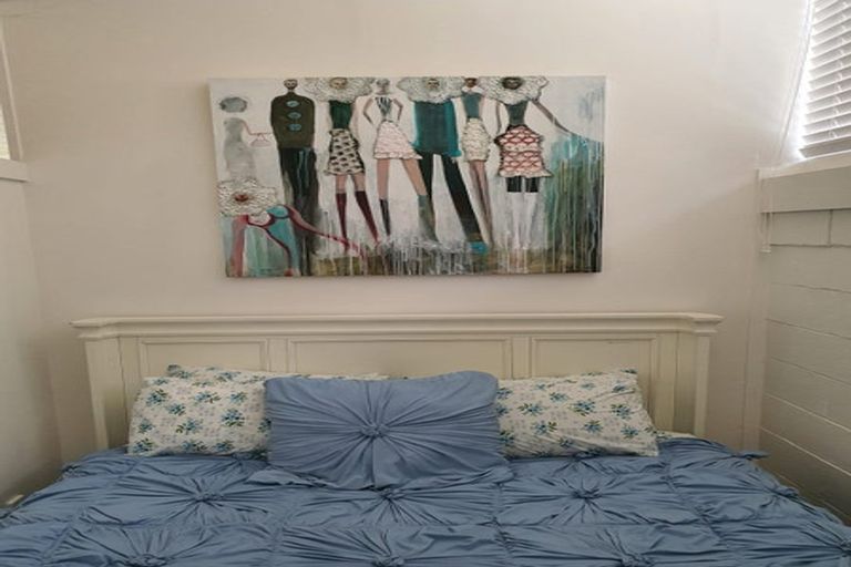 Photo of property in 44 Napier Road, Havelock North, 4130