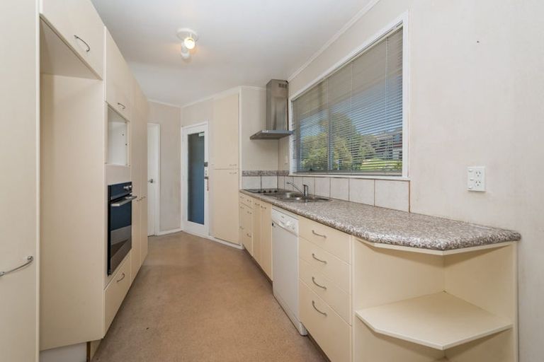 Photo of property in 1/285 Sunset Road, Sunnynook, Auckland, 0632